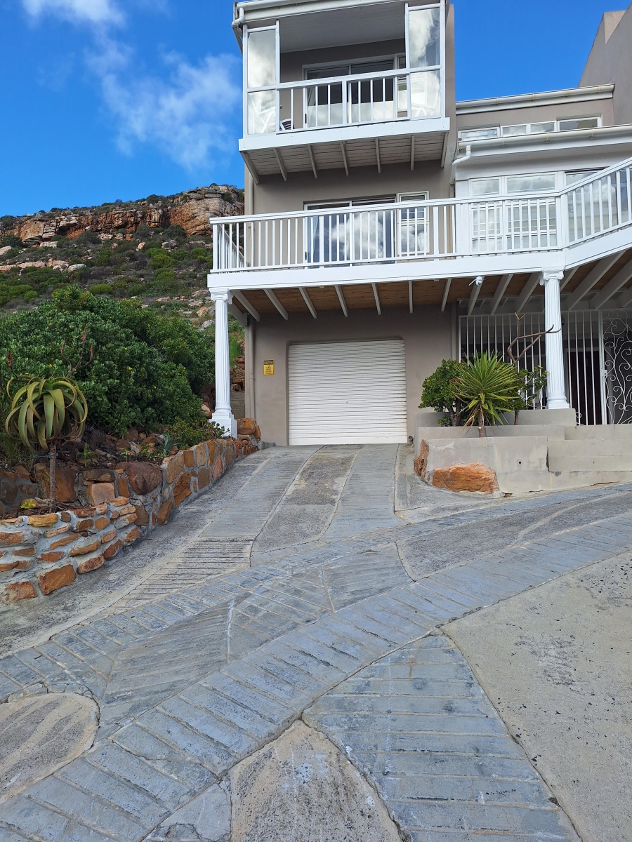 To Let 3 Bedroom Property for Rent in Fish Hoek Western Cape